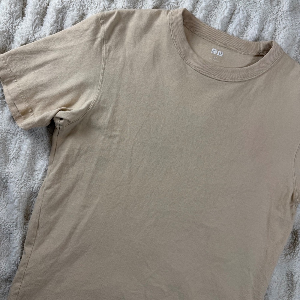 Uniqlo U Crew Neck Short Sleeve T-Shirt Tan Beige Mens Size M Heavyweight Cotton